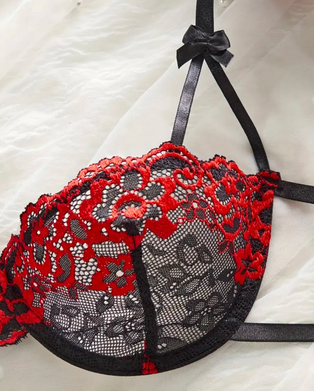 Juego de Lencería Sexy de 2 Piezas – Negro y Rojo con Encaje Floral