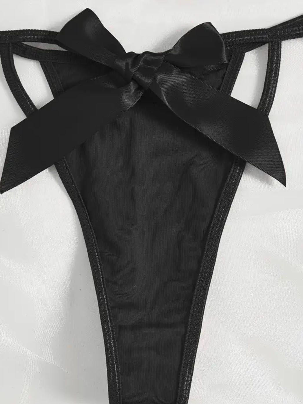 Set de Lencería Sexy con Lazo Seductor