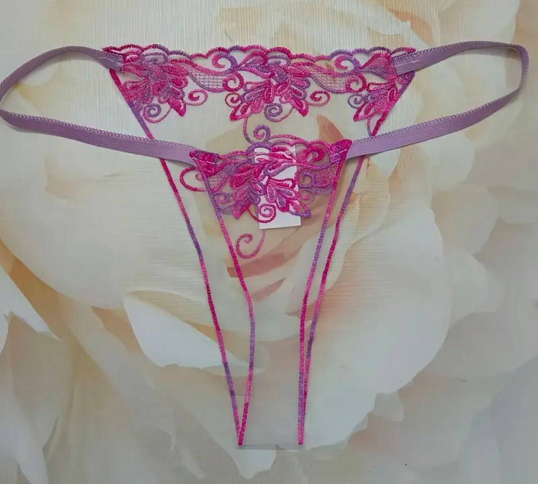 Tangas Elegantes de Malla Transparente con Bordado Floral