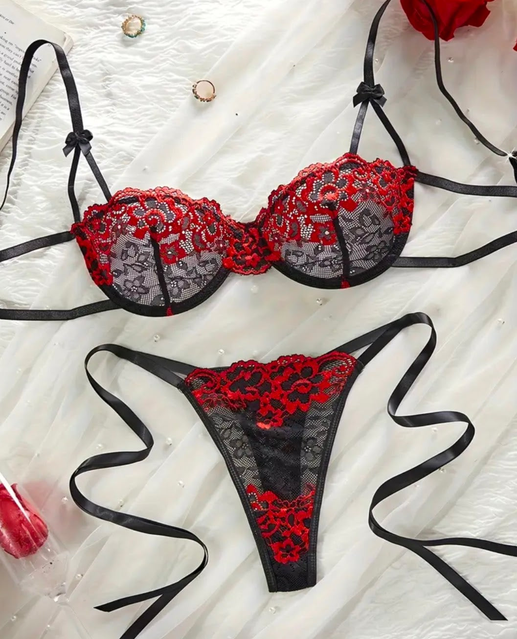 Juego de Lencería Sexy de 2 Piezas – Negro y Rojo con Encaje Floral