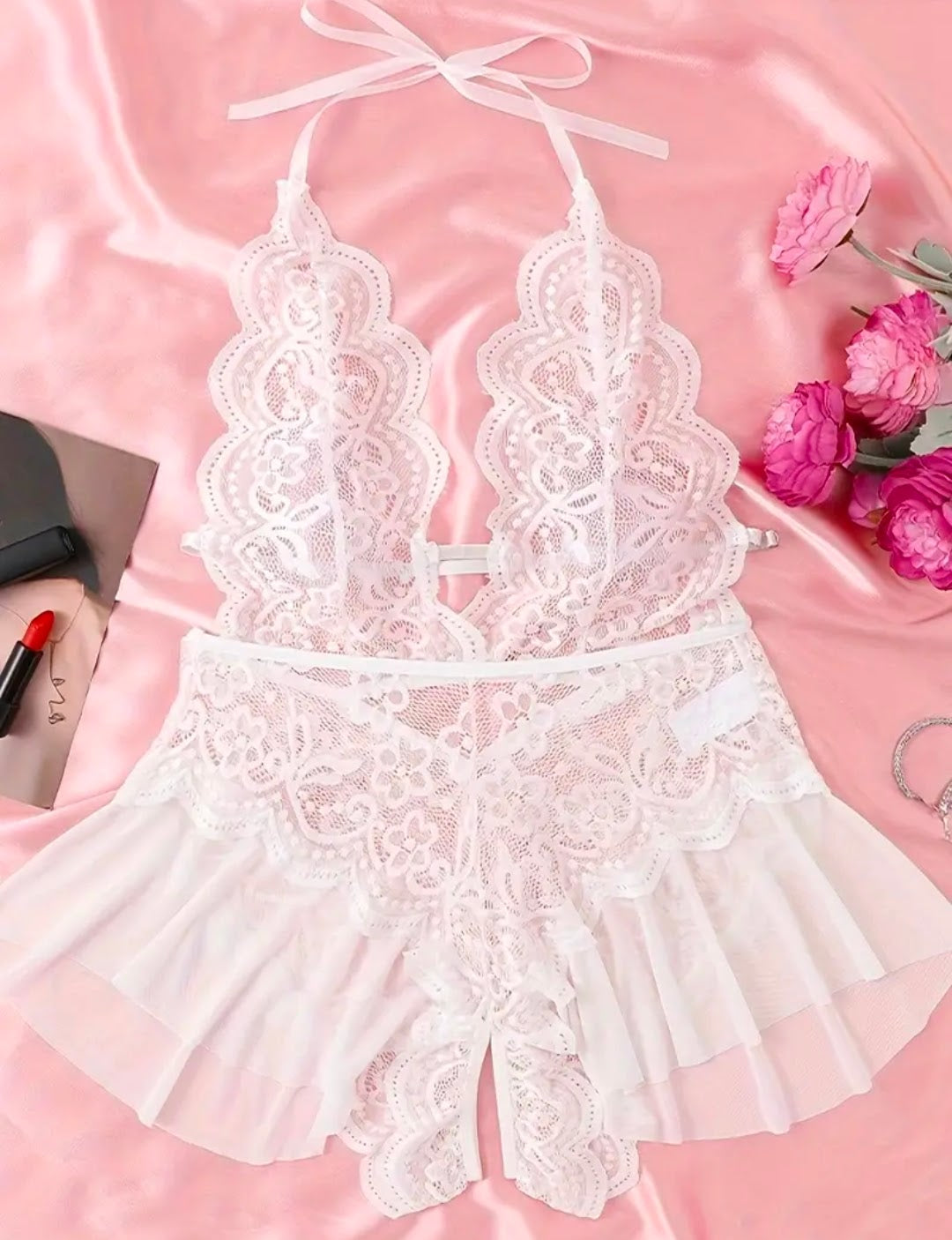 Lencería de Encaje blanco con abertura atrevida